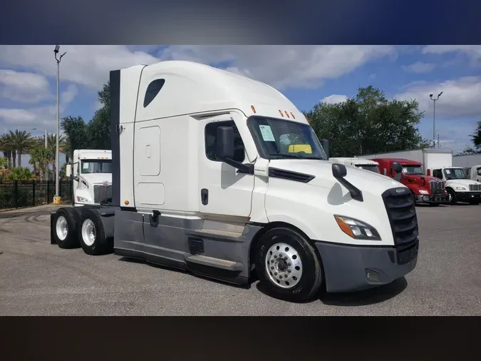 2021 Freightliner Cascadia