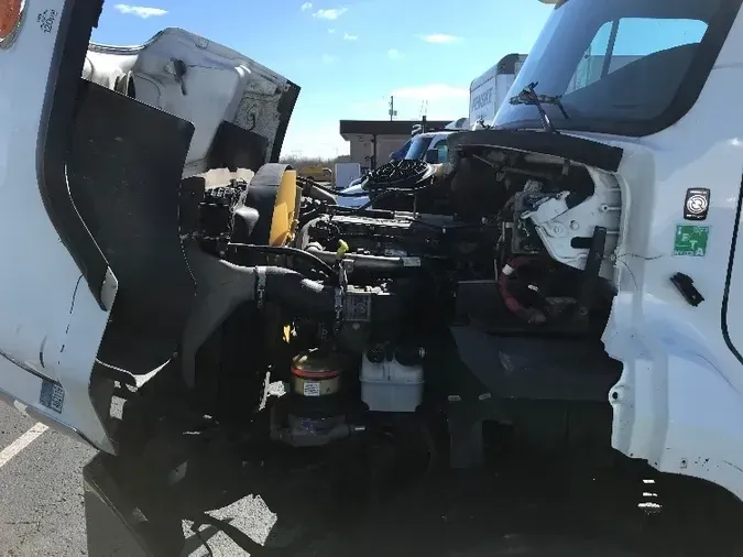 2016 FREIGHTLINER 114SD