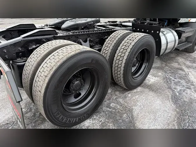 2020 INTERNATIONAL RH613