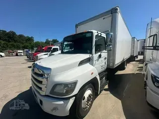2016 HINO 268