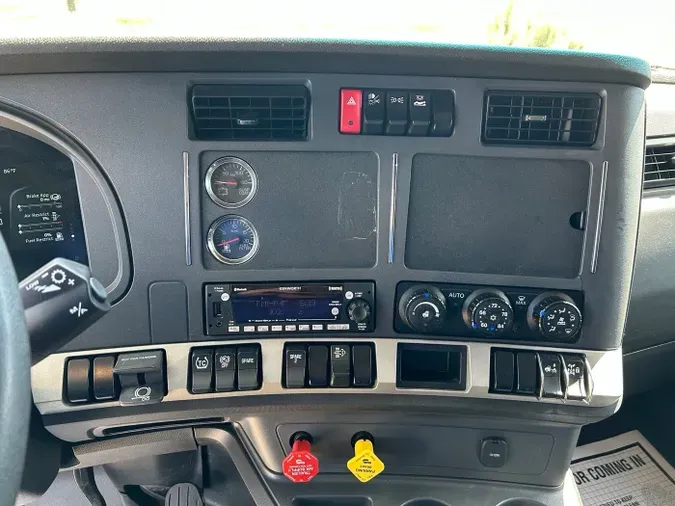 2022 Kenworth T680