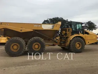 2017 Caterpillar 745