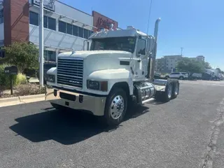 2020 MACK PI64T