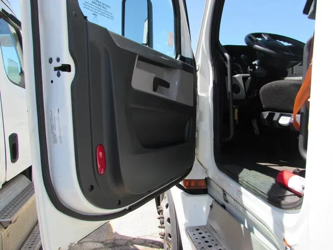 2019 Freightliner Cascadia