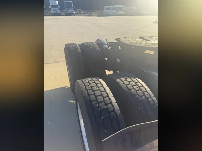 2020 Kenworth T880b0fc7f888aee3f9cdf0bb848bd9eb13d