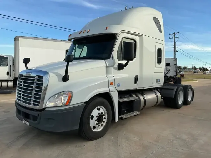 2020 FREIGHTLINER/MERCEDES CASCADIA 125b0fcd30fac53430685f96a403835a04b