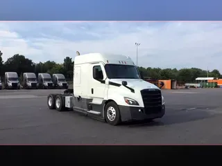 2022 Freightliner Cascadia 126