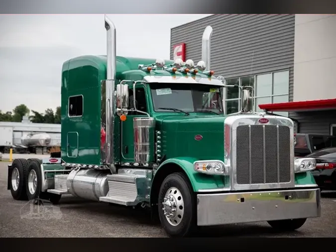 2024 PETERBILT 389