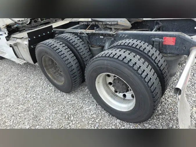 2018 Volvo VNL300