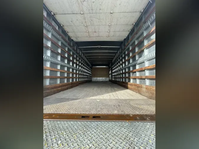 2016 FREIGHTLINER/MERCEDES M2 106