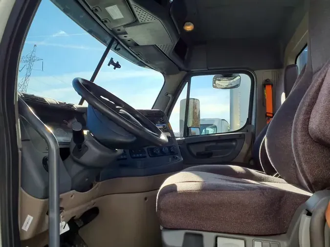 2019 FREIGHTLINER/MERCEDES CASCADIA 125