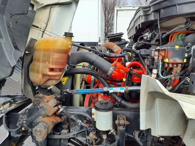 2017 NAVISTAR INTERNATIONAL 4300