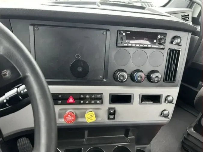 2022 FREIGHTLINER/MERCEDES CASCADIA PX11642ST