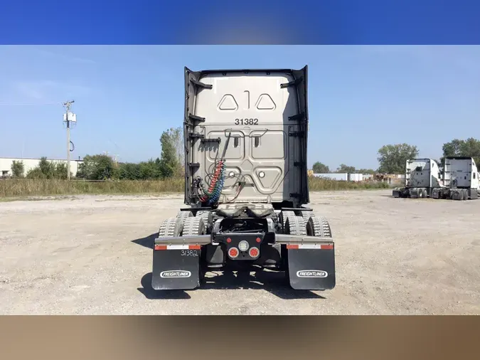 2024 Freightliner Cascadia 126b10a0103fcaec313f3fb5a735d562412