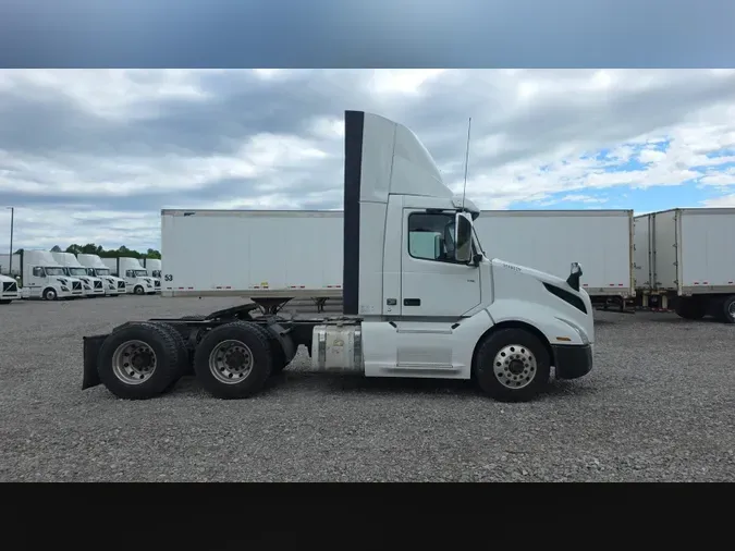 2018 Volvo VNL300