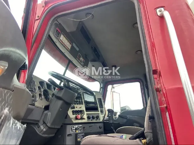 2009 MACK GU813