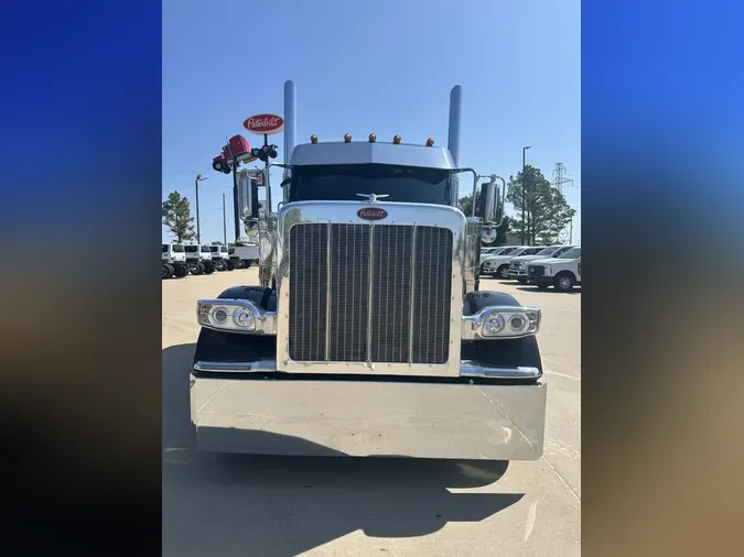 2026 Peterbilt 589b10f35a4ad585aadb720361de071cb05