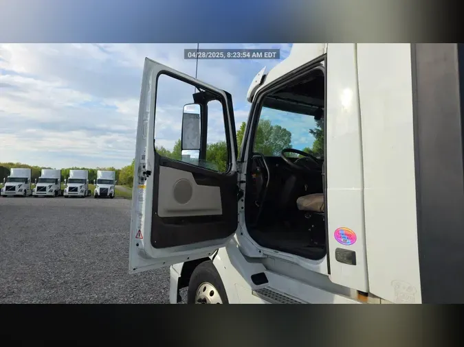 2018 Volvo VNL300