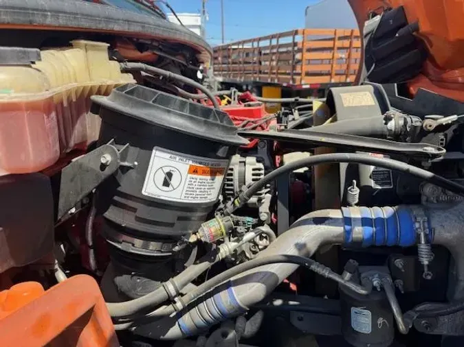 2019 Freightliner Business Class M2 106