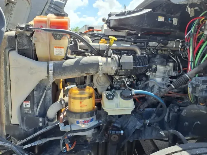 2019 FREIGHTLINER/MERCEDES CASCADIA 125b113bf12c432f49631d738238ef0fc69