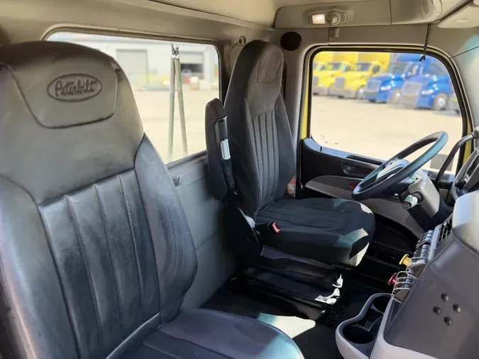 2022 Peterbilt 579