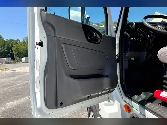 2020 INT LT625 6x4