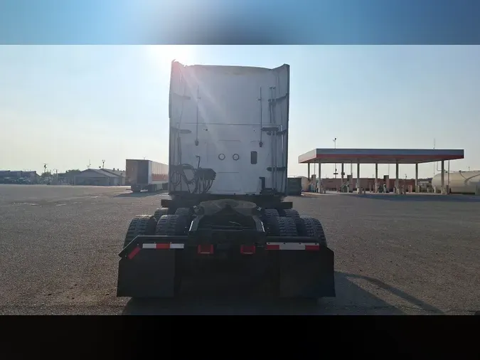 2022 International LT625