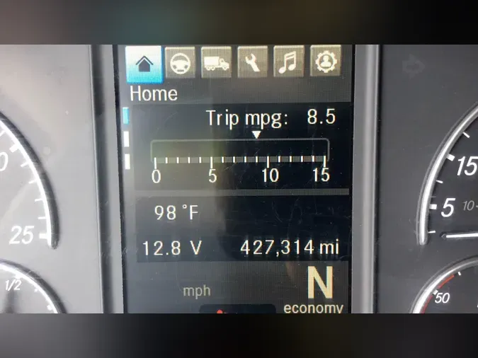 2020 Freightliner Cascadia 126