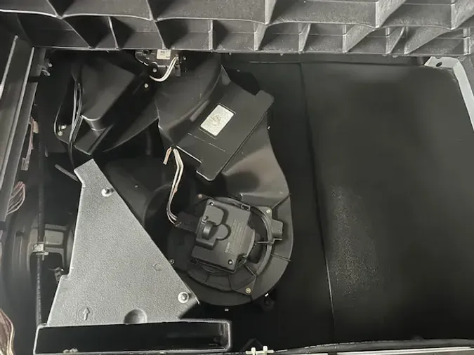 2020 VOLVO VNL64T860
