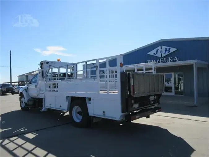 2013 FORD F750