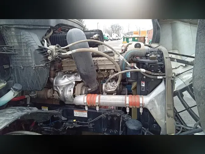 2022 Freightliner Cascadia 126