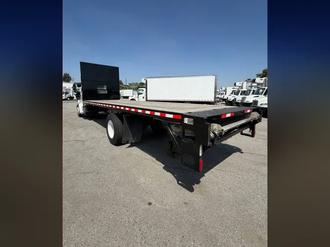 2017 FREIGHTLINER/MERCEDES M2 106