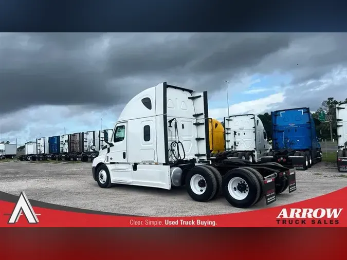 2022 FREIGHTLINER CA126