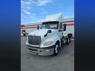 2019 NAVISTAR INTERNATIONAL LT625 DAYCAB T/A
