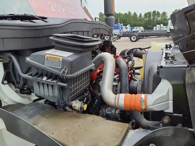 2018 NAVISTAR INTERNATIONAL 4300 LP