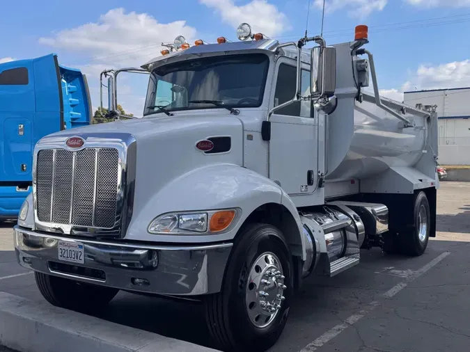 2019 Peterbilt 337