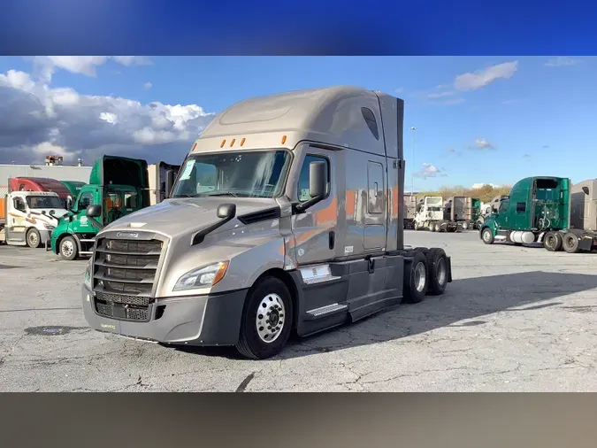 2021 Freightliner Cascadia 126b131232fe02a1c6983d612bcbc85cd11