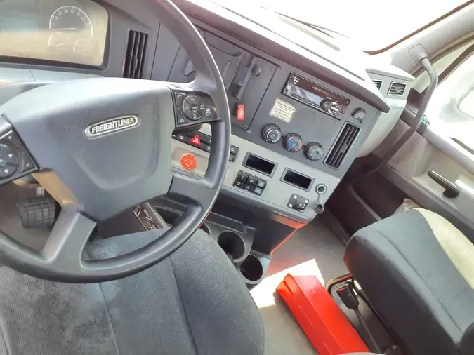 2019 FREIGHTLINER NEW CASCADIA PX12664