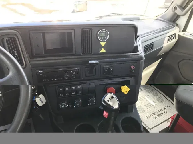 2020 International LT625b133c3d7791a03396b44bdefc6db5290