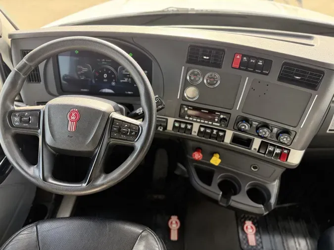2024 Kenworth T680