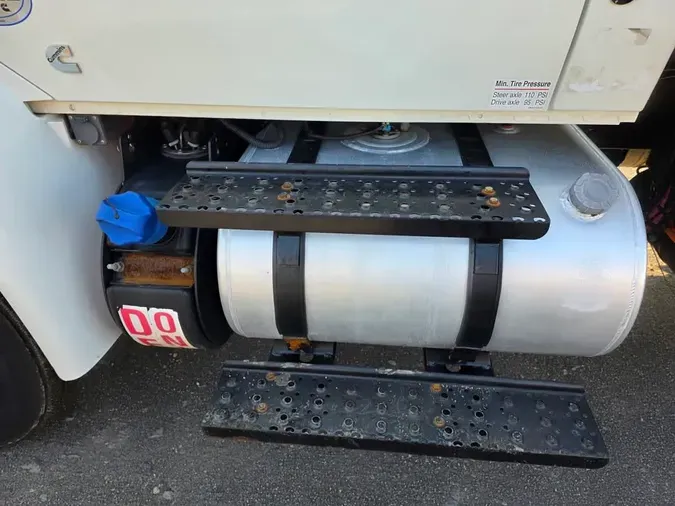 2018 NAVISTAR INTERNATIONAL 4300