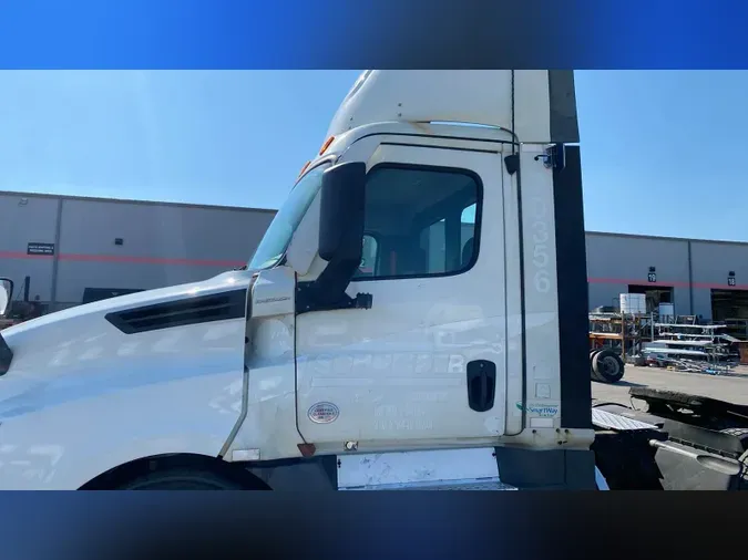 2021 Freightliner Cascadia 126b1427b8d7bb223b5fa7635a384c74c87