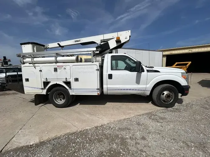2011 VERSALIFT TEL29NE