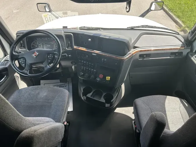 2022 International LT625