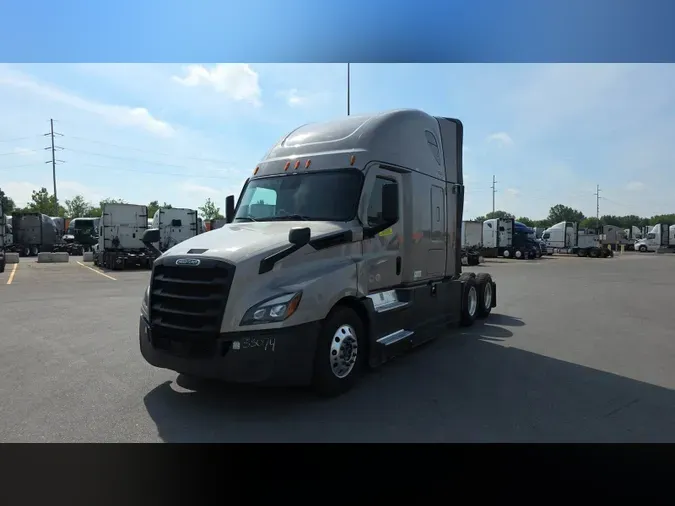 2025 Freightliner Cascadia 126