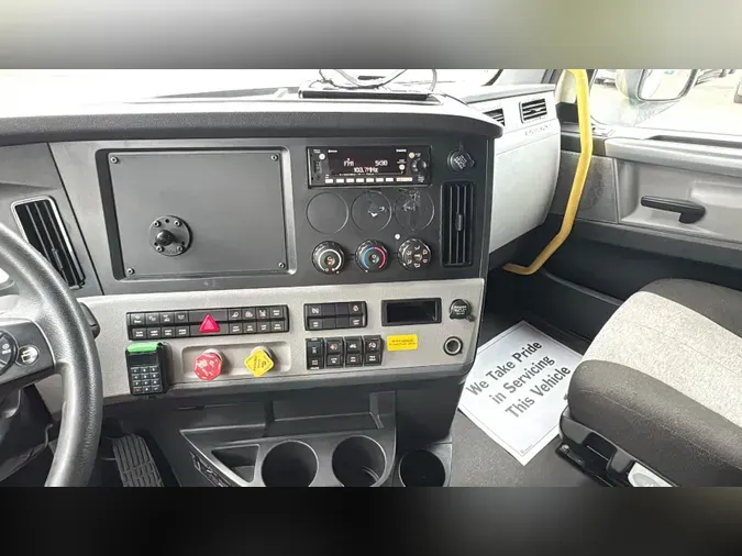 2022 Freightliner Cascadia 126