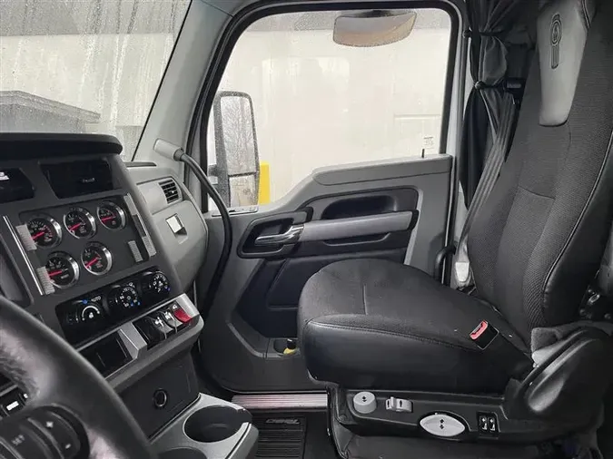 2021 KENWORTH T680