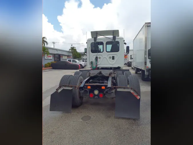 2016 FREIGHTLINER/MERCEDES CASCADIA 125