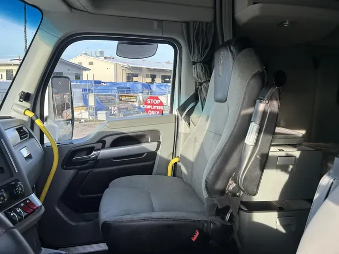 2021 Kenworth T680