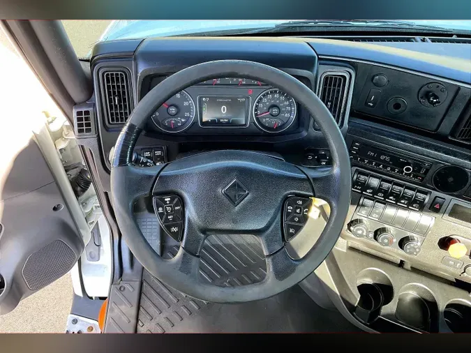 2021 INT LT625 6x4